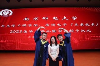 便于对照栏目动态与后续阅读