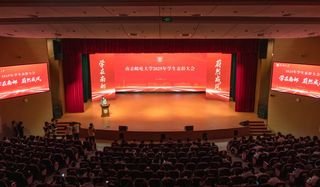 列表适合快速定位