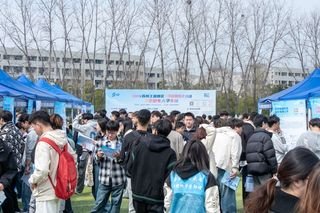移动端与电脑端入口保持一致
